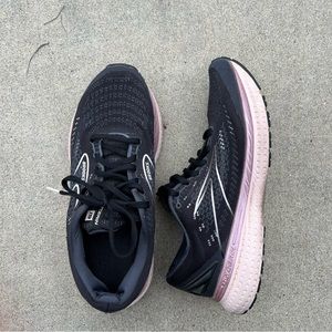 Brooks Womens Glycerin 19 Black/Ombre/Metallic Running Shoes Size 10.5 D Wide